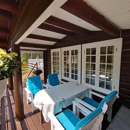 Skont Norsk Bjaelkehus Naer Strand Ferienhaus