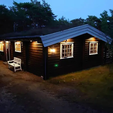 Skont Norsk Bjaelkehus Naer Strand Ferienhaus Vester Somarken